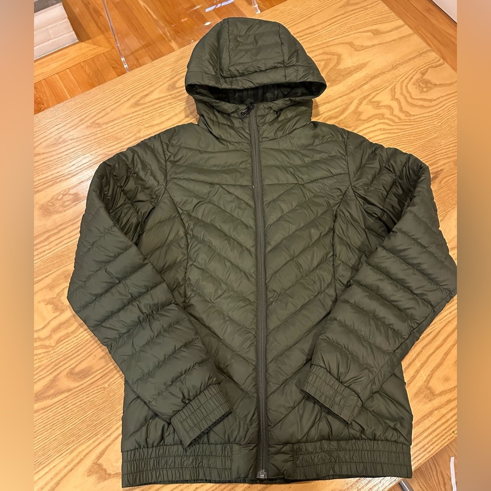 North Face Women’s 700 down jacket